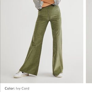 FREE PEOPLE//Lee All Purpose Cord Super Flare Jeans